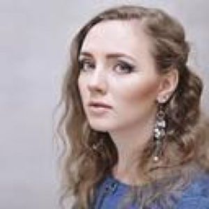 Meet your Posher, Carly